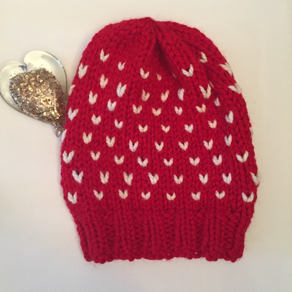 Accessories - 😍 Holiday red and white heart beanie!